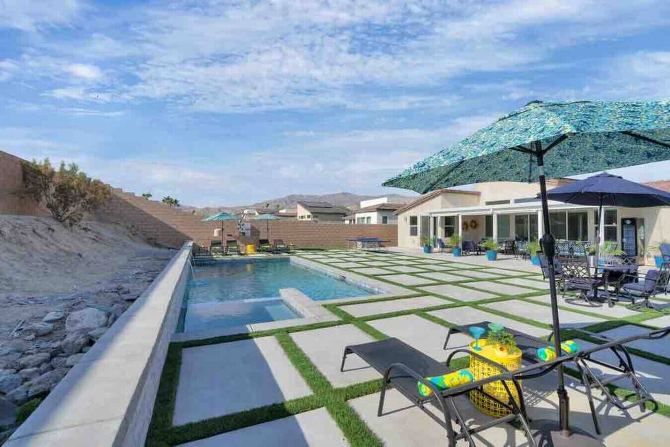 Ulkouima-allas, lämmitetty uima-allas