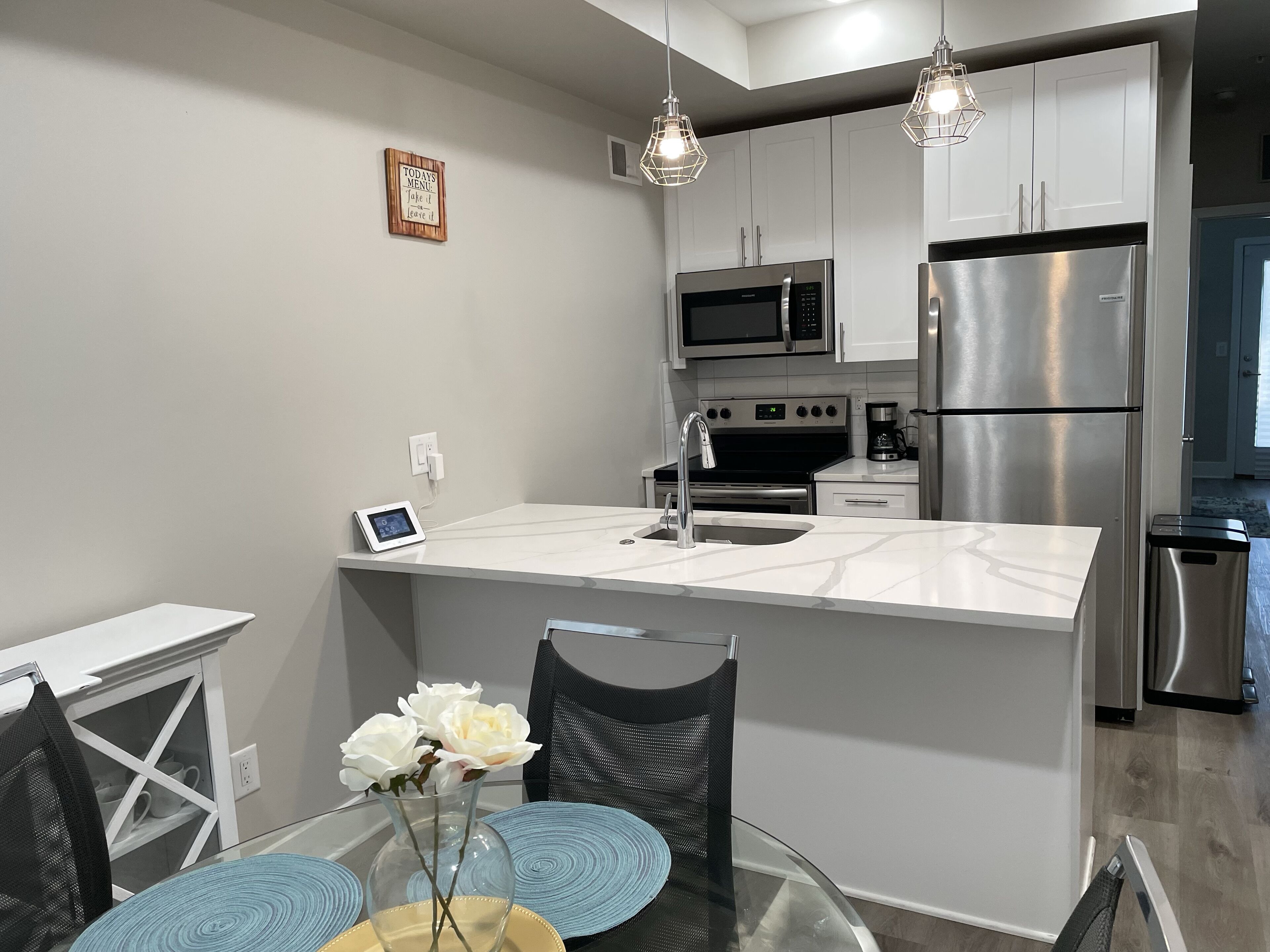 New modern 2-bedroom apartment in Brewerytown