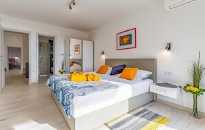 4 chambres, Wi-Fi gratuit, draps fournis