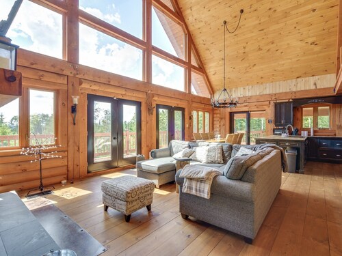 Chalet Belle Cordélia with Spa and AC