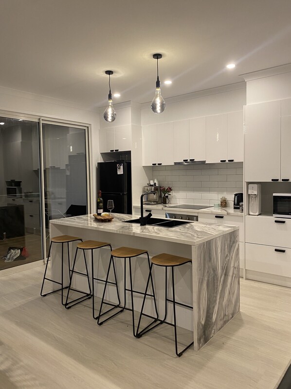 Fridge, microwave, oven, stovetop - Brand new upside down townhouse with ocean views (Ventnor)