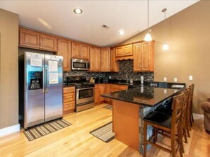 Dining tables, kitchen islands