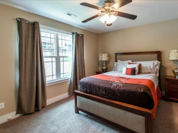 3 habitaciones, wifi gratis y ropa de cama 