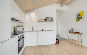 Køleskab, ovn, kogeplade, opvaskemaskine