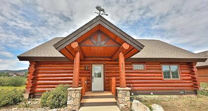 Granby Cabin w/ Hot Tub (ski/snow/summer) -- sleeps 9
