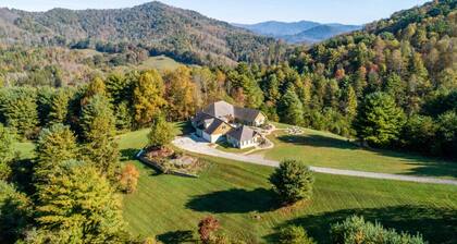 Leaf Change Special Villa at Stony Woods near Asheville Pet Friendly