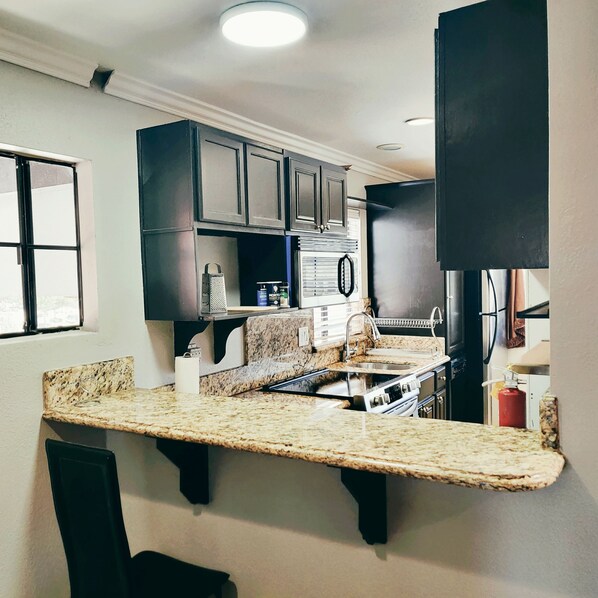 Kühlschrank, Mikrowelle