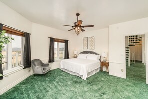 3 chambres, fer et planche à repasser, Wi-Fi gratuit, draps fournis