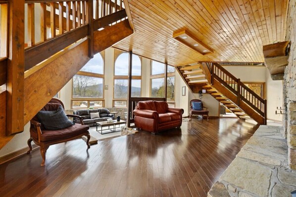 Smart-TV, Kamin, Videospiele, DVD-Player