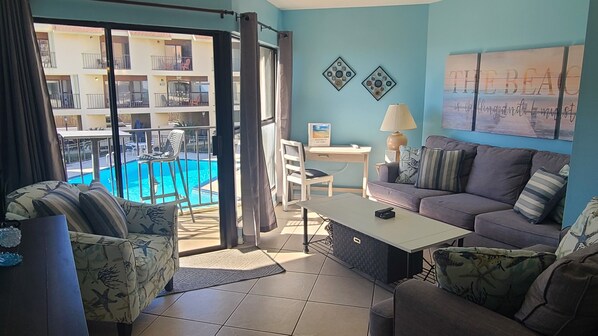 Smart TV, reproductor de DVD y libros 