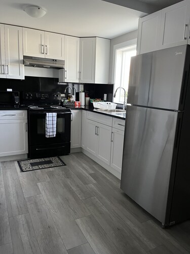 Dugg Bed and  Breakfast BN 00019112