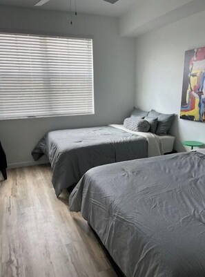 2 chambres, fer et planche Ă repasser, Wi-Fi, literie fournie