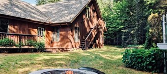 Spacious Riverfront Getaway in the Heart of the White Mountains