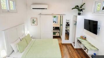 1 chambre, fer et planche à repasser, accès au Wi-Fi (inclus)