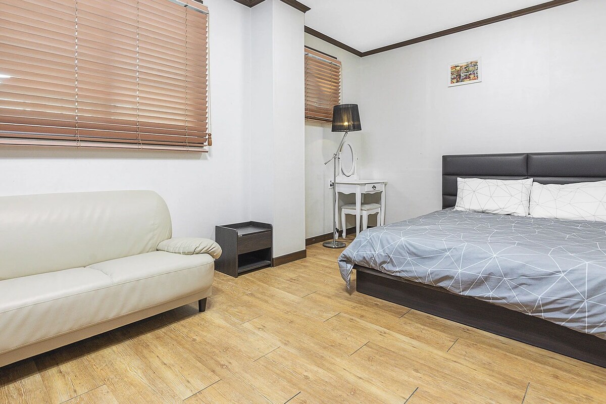 Habitació bàsica, 1 dormitori (vega) | 1 dormitori i wifi gratuïta 