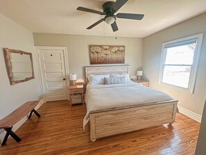 3 bedrooms, WiFi, bed sheets