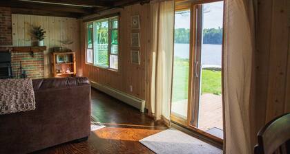 Town Lake Hideaway: Golden Leaves & Crisp Air – Experience Fall at Town Lake!