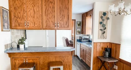 Cozy Home-Close to Lake & Centrally Located!
