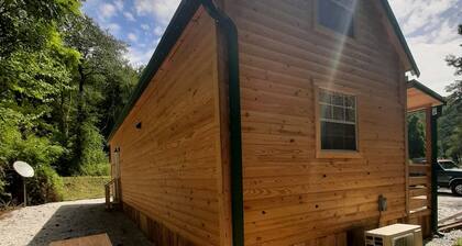 Peaceful cabin in the center of riding country!