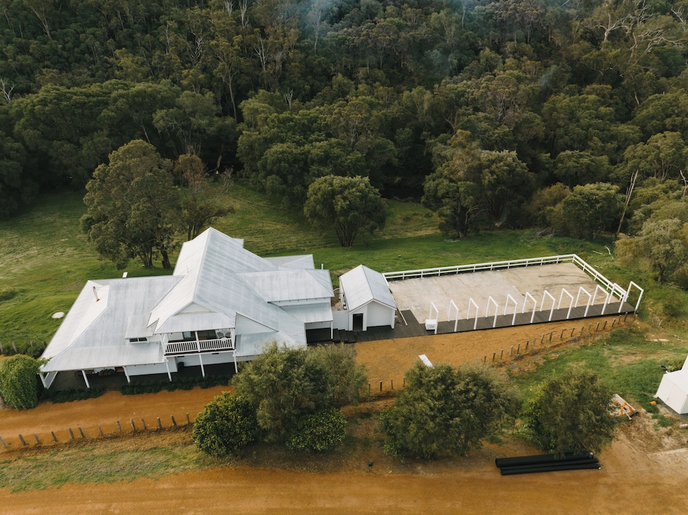 Ampersand Estates Winery by null