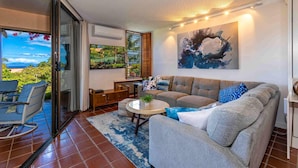 Townhome, 2 Bedrooms | Living room