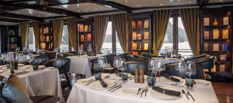 Paradise Sails Cruise Ha Long