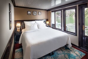 Deluxe Balcony Cabin - Paradise Sails Cruise Ha Long (Ha Long)