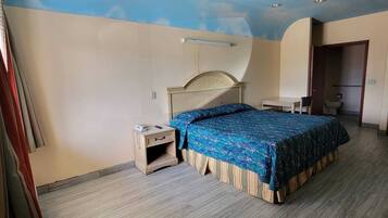 Single Room | Individually furnished, desk, laptop workspace, soundproofing