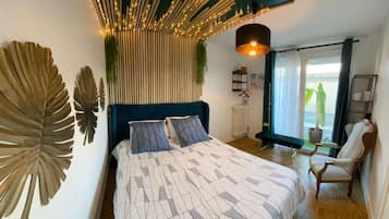 1 habitación, tabla de planchar con plancha, wifi y ropa de cama