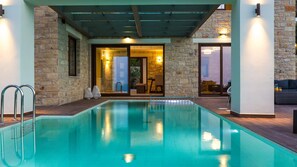 Outdoor pool, a heated pool - Gorgeous Modern Villa with heated pool in Kissamos (Kissamos)
