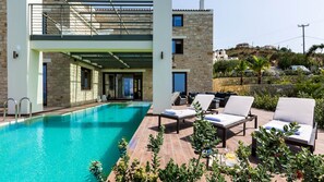 Outdoor pool, a heated pool - Gorgeous Modern Villa with heated pool in Kissamos (Kissamos)