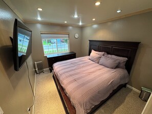 4 soverom, skrivebord, strykejern/-brett og wi-fi (inkludert)