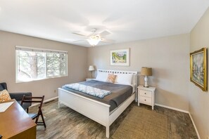 4 bedrooms, desk, iron/ironing board, travel crib