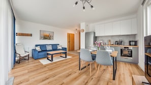 Appartement (20) | Woonruimte | Een plasmatelevisie