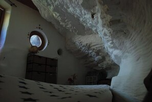 5 chambres, lit parapluie, Wi-Fi gratuit, draps fournis