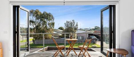 Smart TV, mesa de ping pong