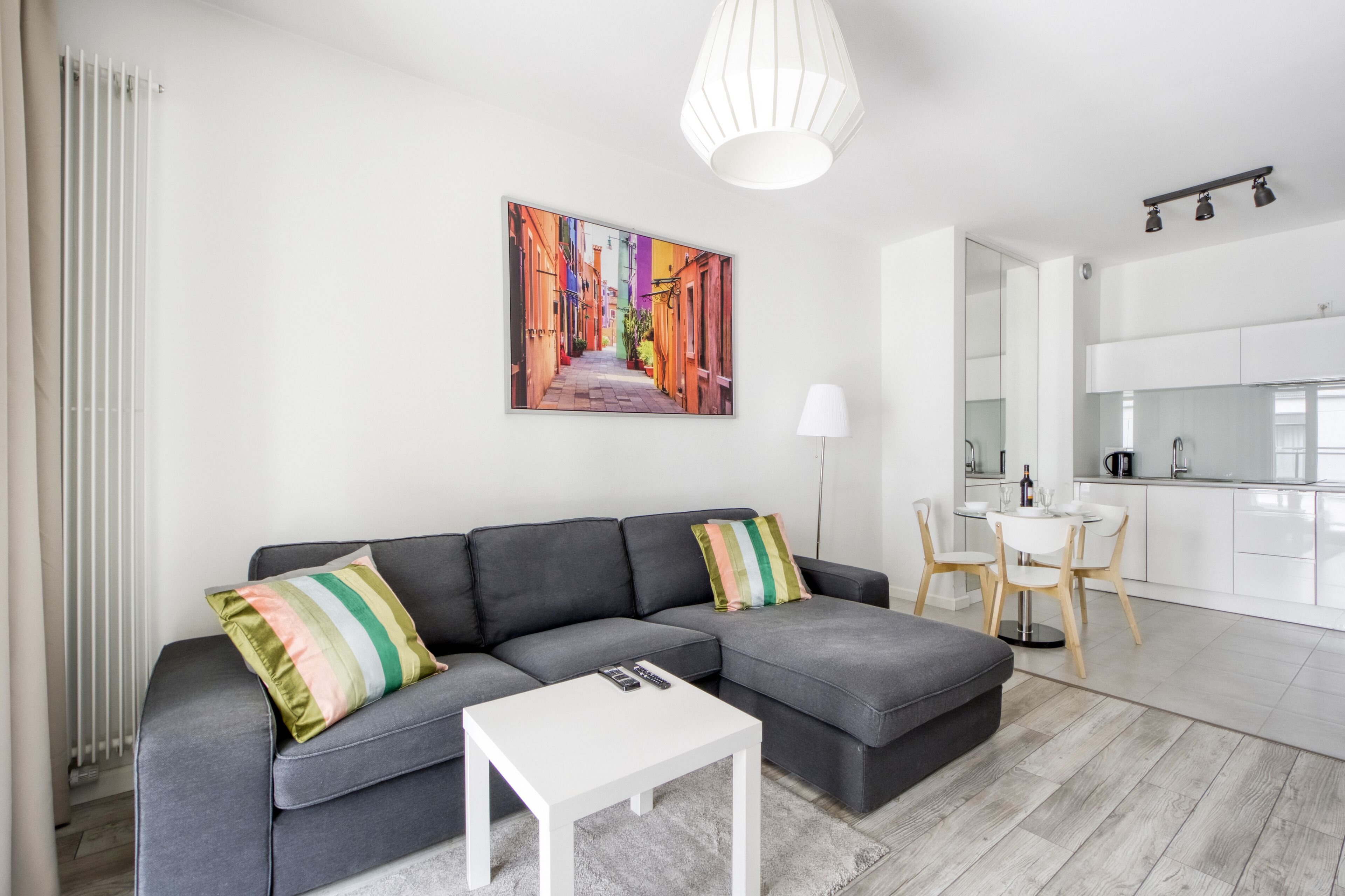 Apartamento luxo | Cofres nos quartos, cortinas blackout, quartos à prova de som