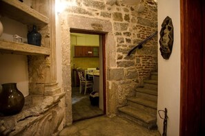 Interior - Antika Guesthouse (Kotor)