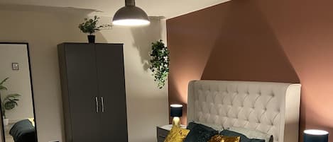 Appartement | 2 slaapkamers, een strijkplank/strijkijzer, gratis wifi, beddengoed