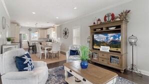 Smart TV - Spacious Home with views of Lake and Beach from deck! (Point Pleasant Beach)