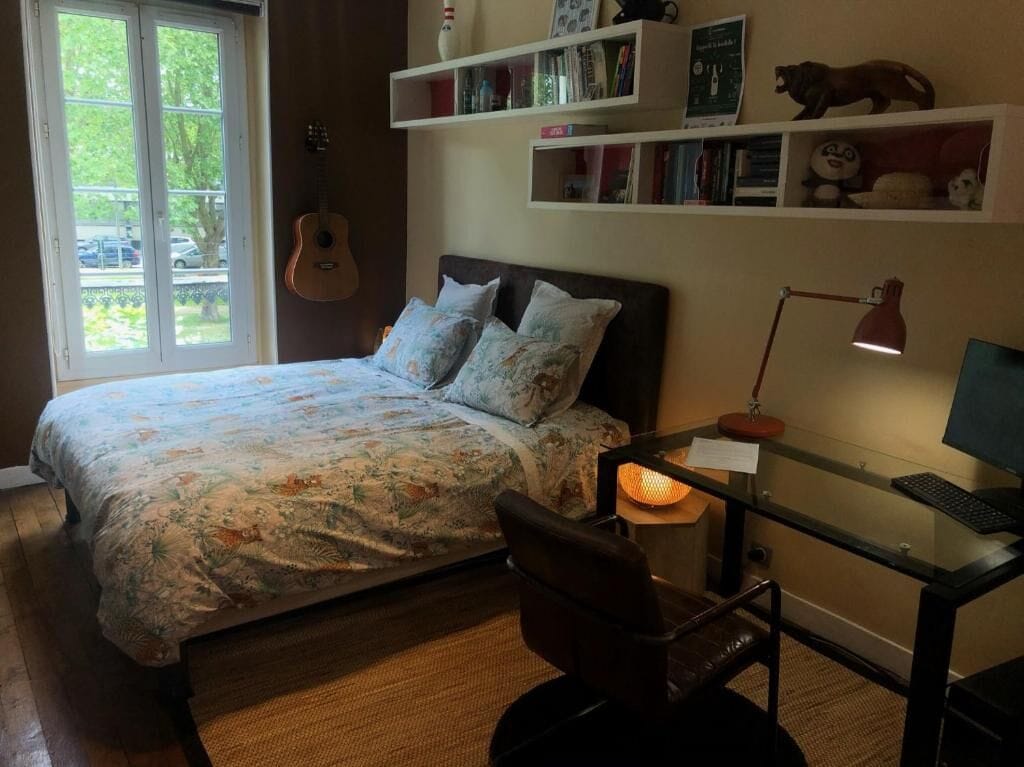 Chambre Confort, vue ville | Wi-Fi gratuit