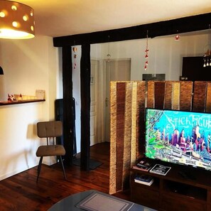 คอมฟอร์ทคอทเทจ, วิวเมือง | บริเวณนั่งเล่น