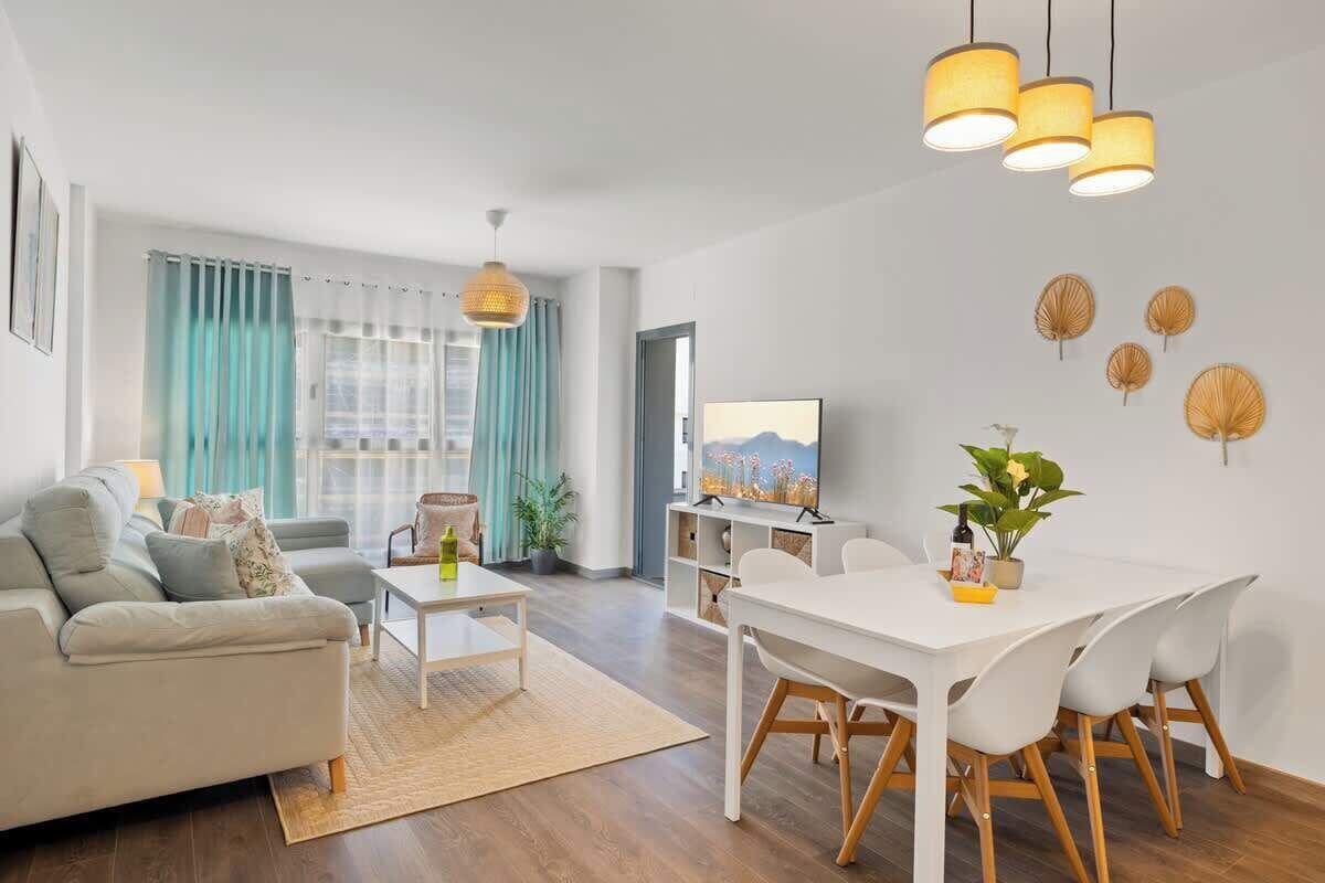 Una Smart TV, una oficina