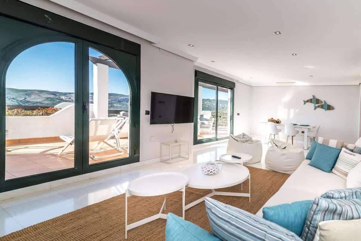 Smart TV, fireplace, offices