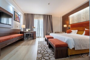 Deluxe Double or Twin Room | In-room safe, desk, laptop workspace, blackout drapes - Golden Tulip Hotel Alexandre (El Khroub)