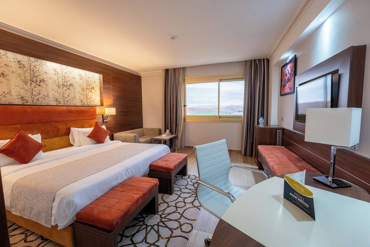 In-room safe, desk, laptop workspace, blackout drapes
