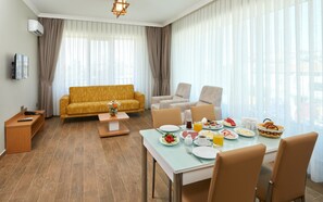Superior Room | Minibar, desk, free cots/infant beds, free WiFi - Hattuşa Vacation Thermal Club Saray (Saray)