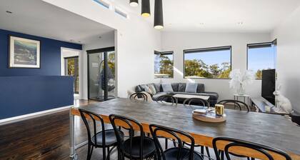 Sea View Beach House 11a