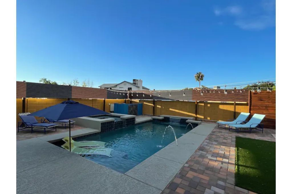 Super Fun 4br Desert Paradise All you need/Across WestGate Stadium 