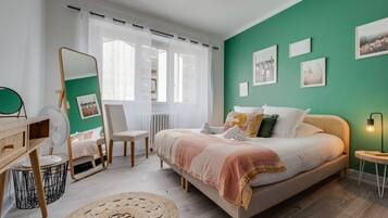 1 chambre, fer et planche Ă repasser, lit parapluie, Wi-Fi